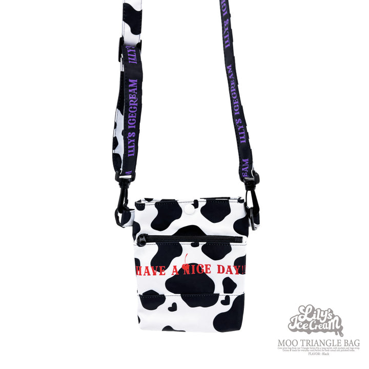 MOO TRIANGLE BAG
